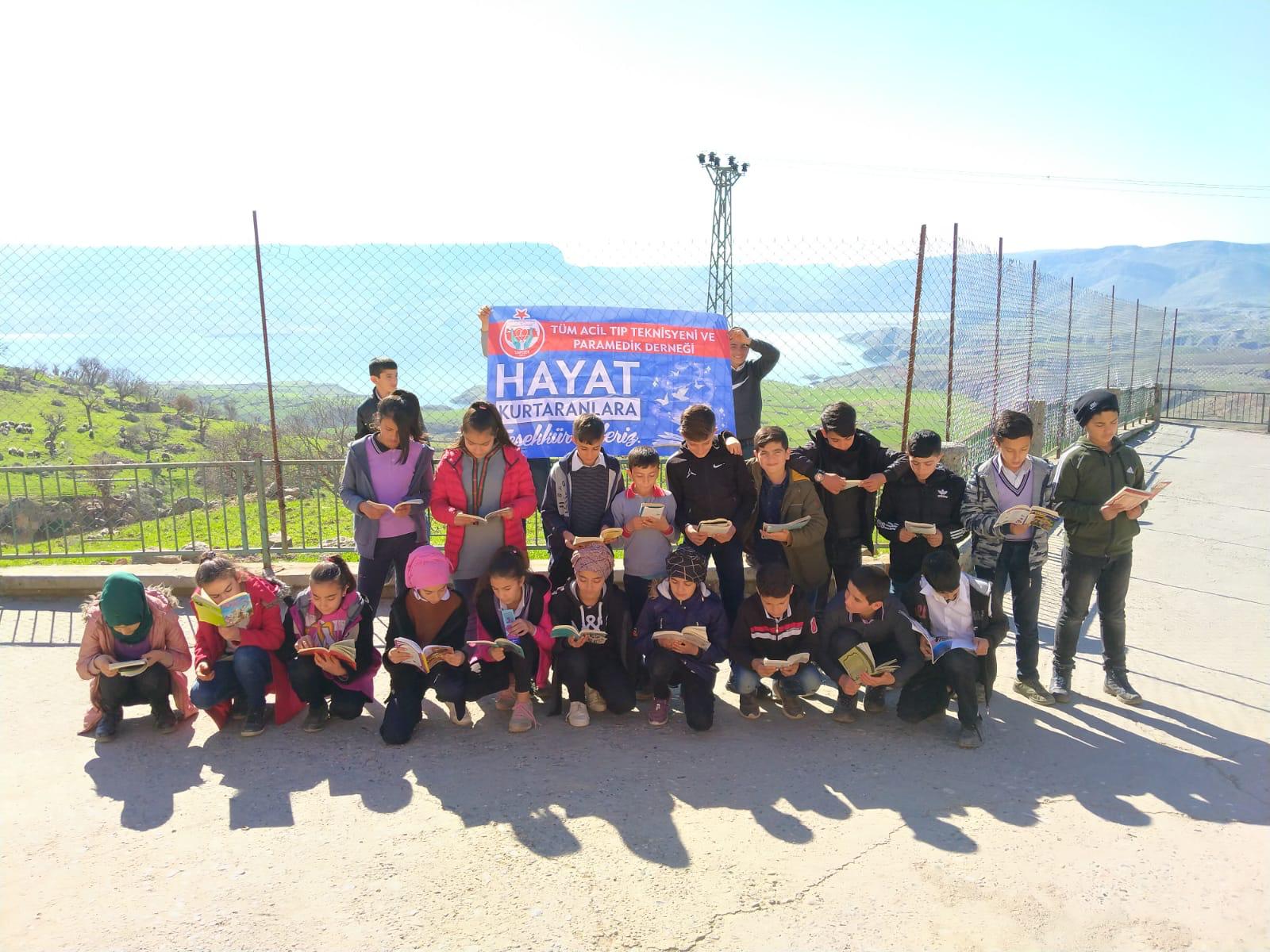 TAPDER’DEN MARDİN’E KİTAP YARDIMI