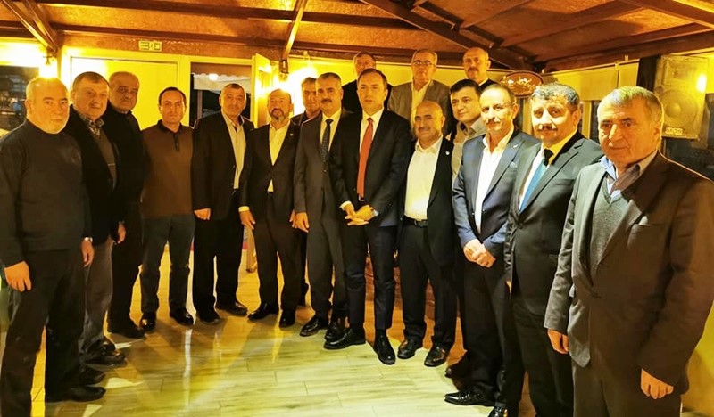 AHLATÇI, ESKİ BAŞKANLARLA İSTİŞARE YAPTI