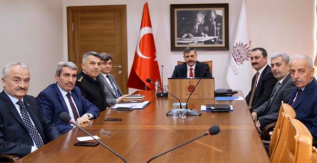 ÖZGÜR VE GÜVENLİ ÜNİVERSİTE