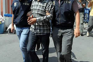 TECAVÜZ SANIĞI MÜFTÜNÜN ŞOFÖRÜ TUTUKLANDI