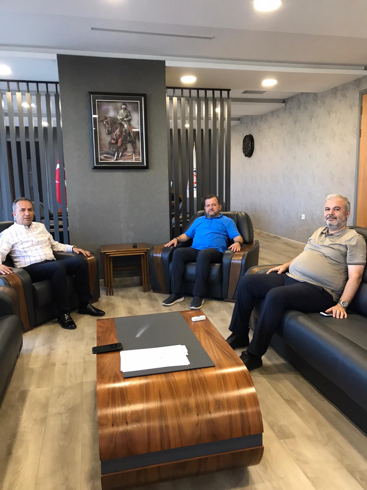 CEYLAN, İŞ DÜNYASI İLE BİR ARAYA GELDİ