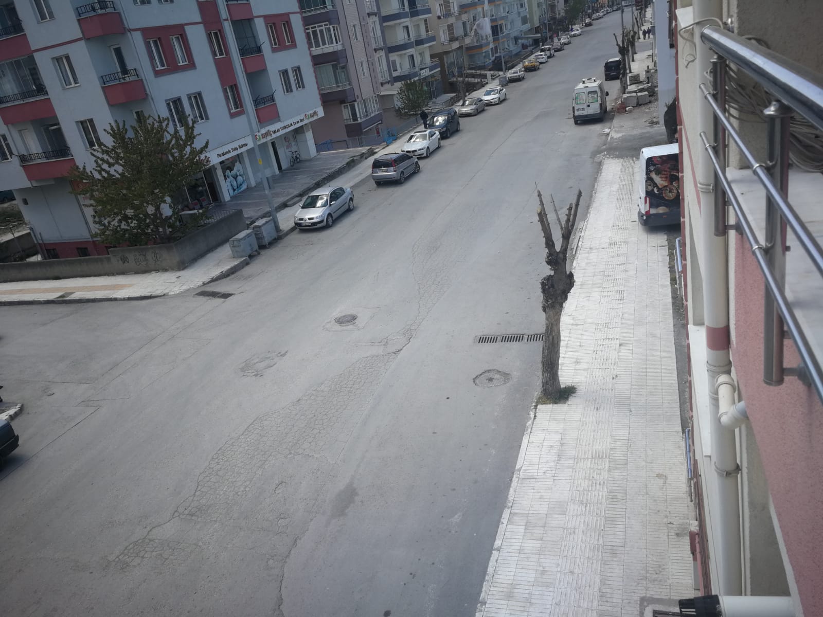 VATANDAŞ SENDEN LAF DEĞİL İCRAAT BEKLİYOR